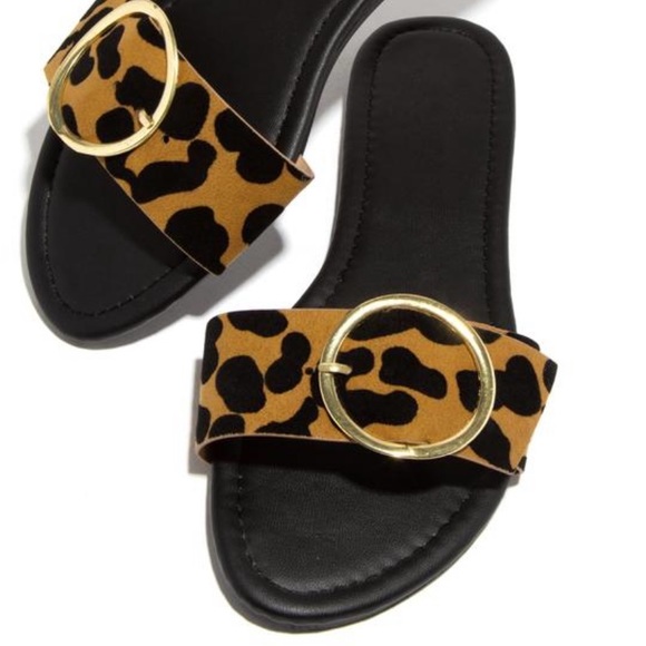 Cali Love - Leopard Slide on Sandals - Picture 5 of 7